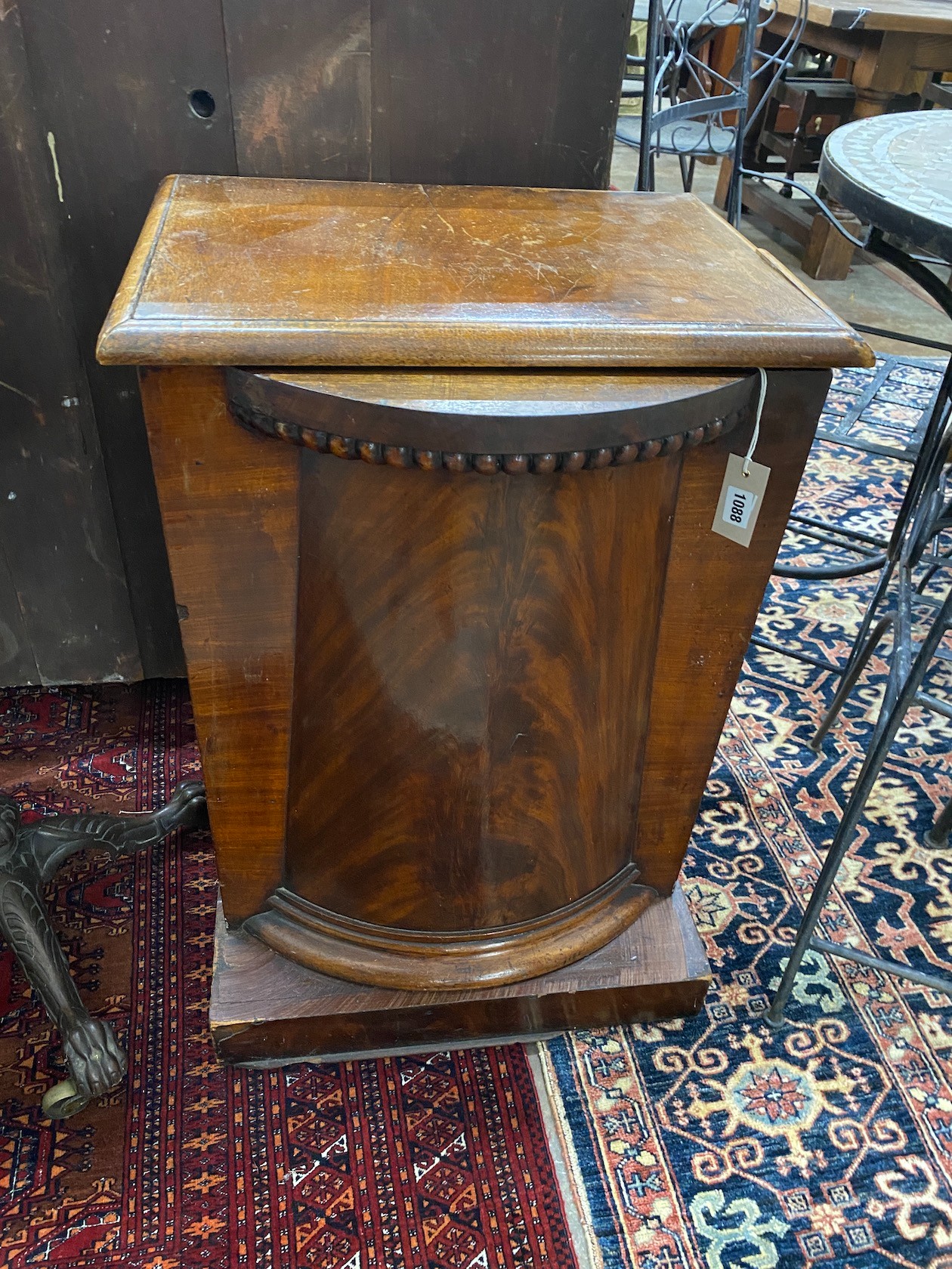 A Victorian mahogany sideboard pedestal, width 46cm, height 75cm